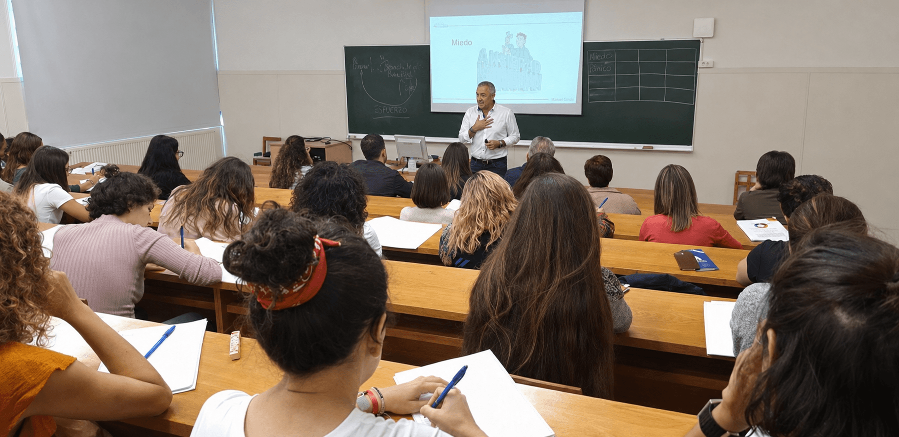 Manuel Conde en el aula